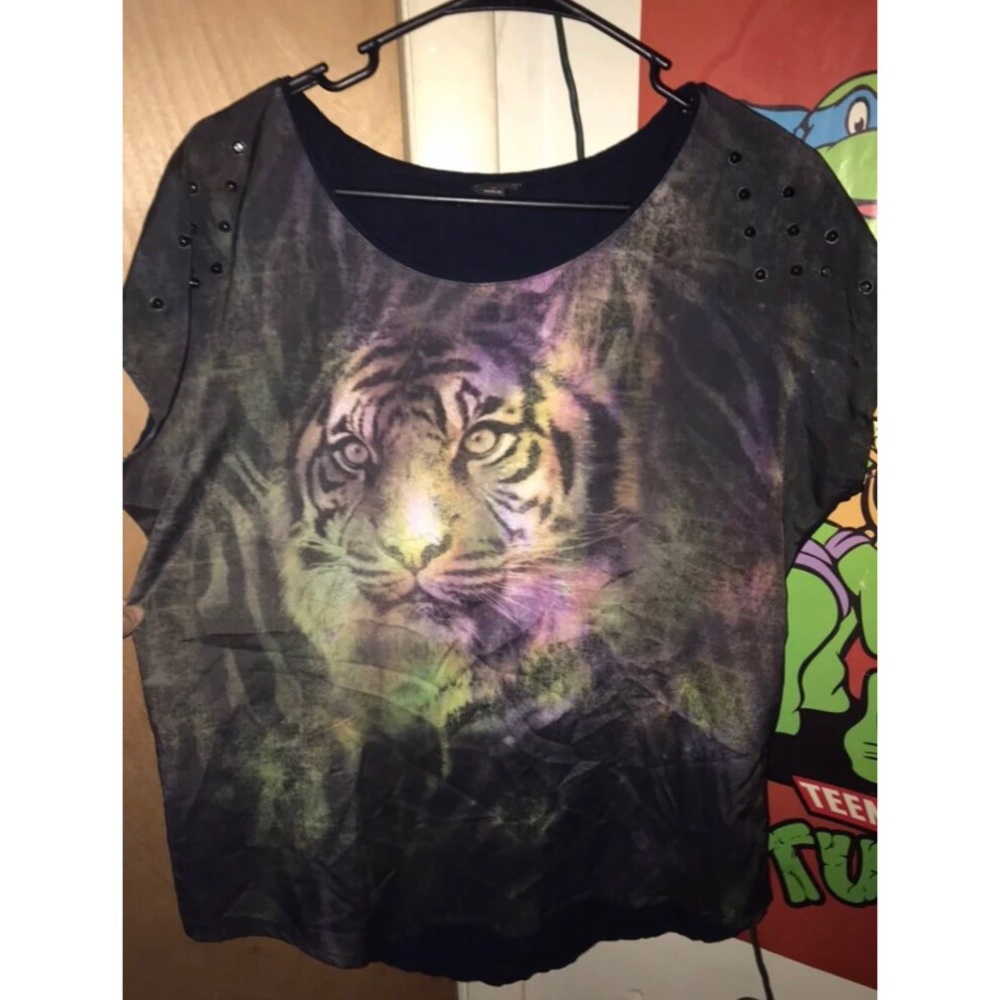 Tiger shirt